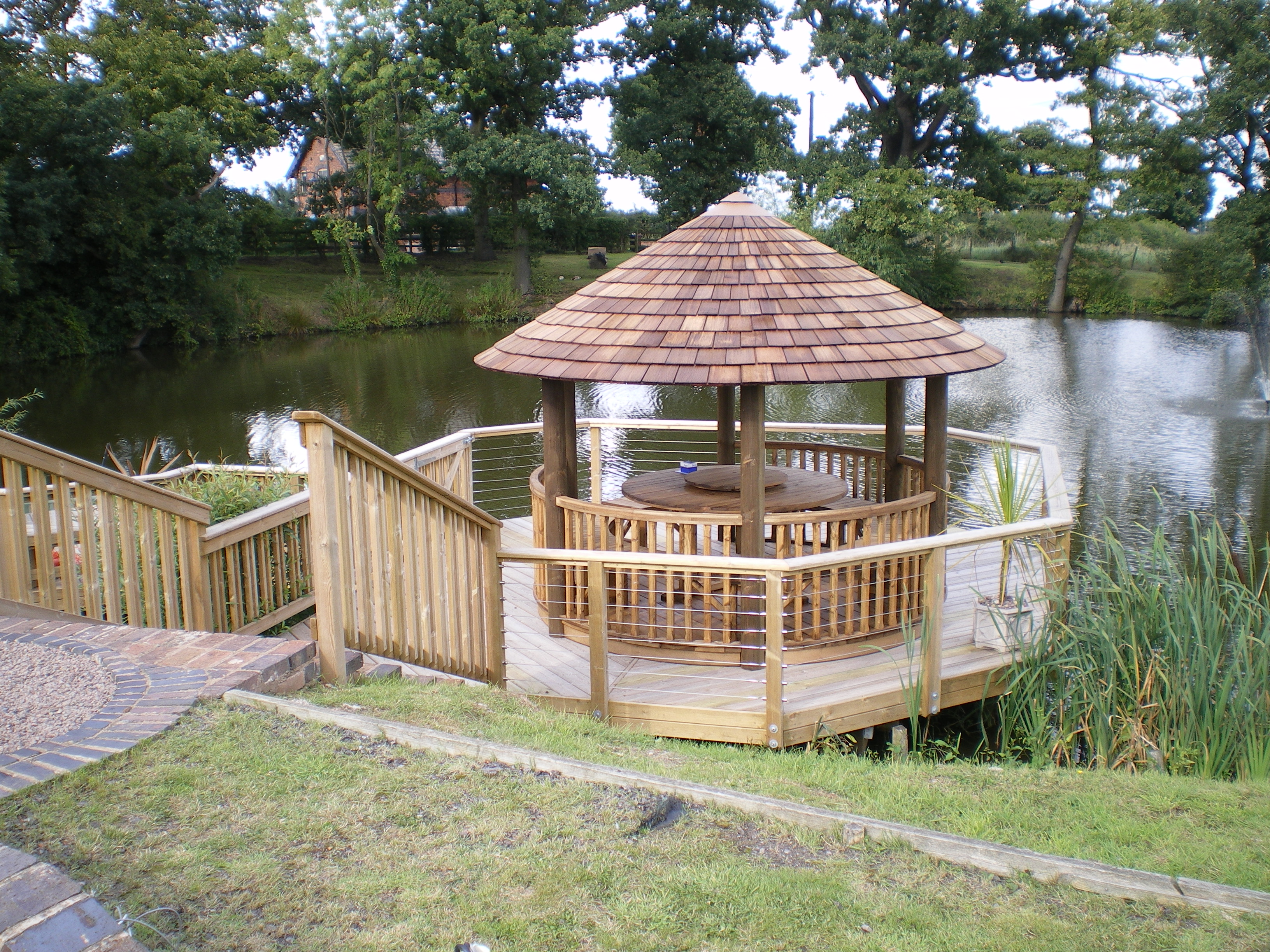 Decking Installation Guarantee | Deckbuilders 2