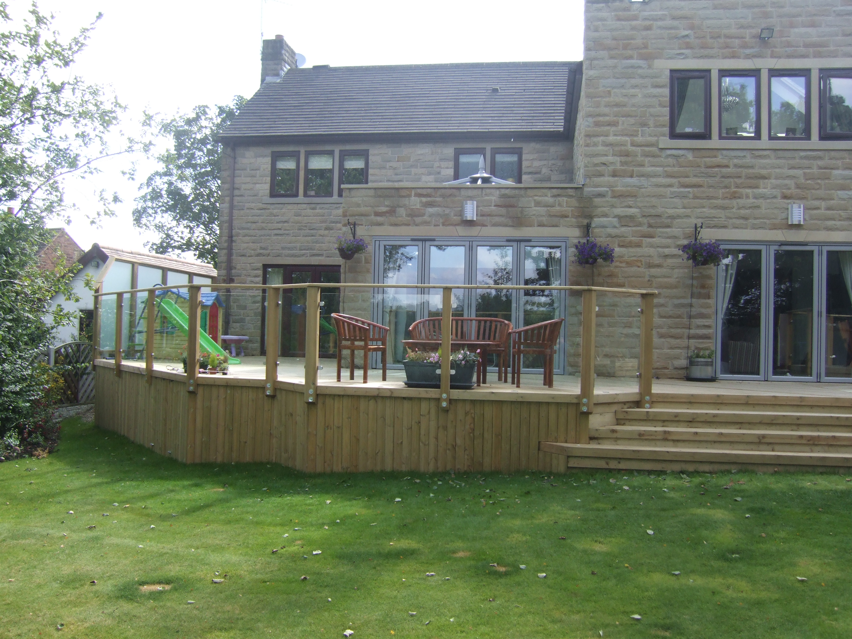 Decking Installation Guarantee | Deckbuilders 3